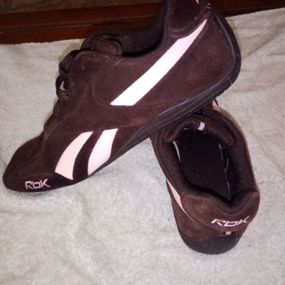Chocolate \ paint suede RBK Reebok women's 5.5 shoes